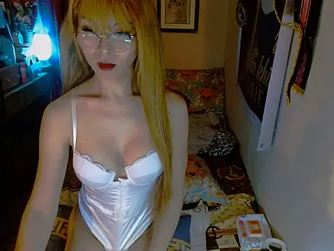 Snapshot of Tsyummydickx chatting on July 11, 1:28 am Tsyummydickx online show from July 11, 1:28 am