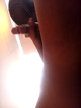 Snapshot of Sec2355 chatting on December 16, 10:41 am Sec2355 online show from December 16, 10:41 am