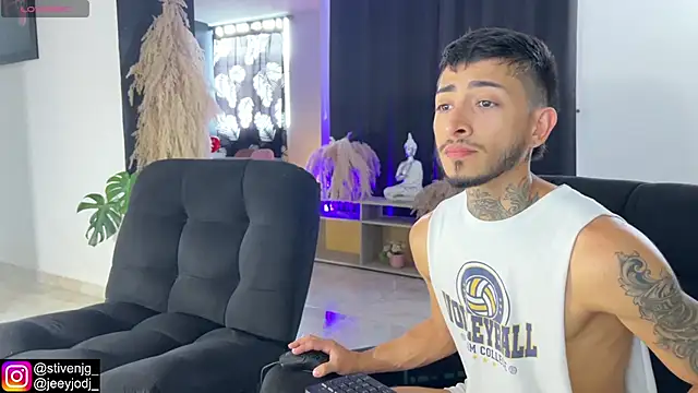 tattoguys cums online show from November 5, 9:18 pm