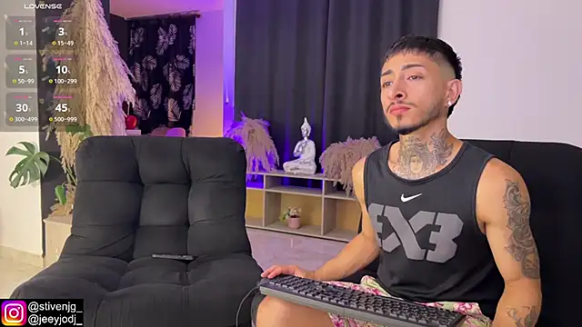 tattoguys cums online show from October 22, 2:44 am