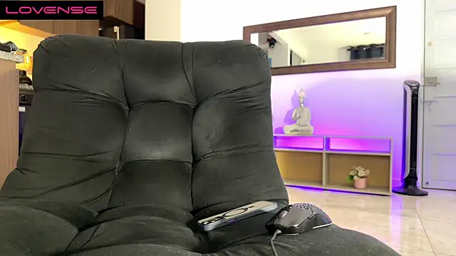 tattoguys cums online show from November 27, 8:37 am