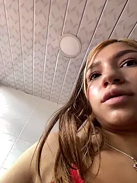 Isabella18 pink online show from June 3, 6:01 pm
