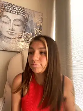 Isabella18 pink online show from April 23, 4:30 pm