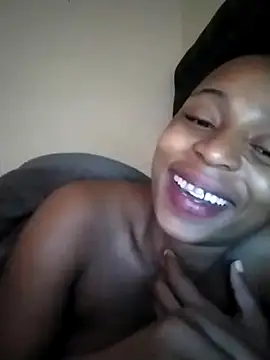Mandy3ndlovu4 online show from May 10, 6:28 am