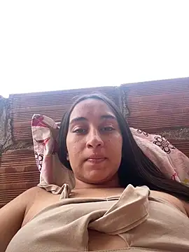 Snapshot of RAKEL37 chatting on May 23, 6:51 pm RAKEL37 online show from May 23, 6:51 pm
