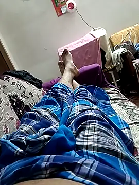 maddy3108 online show from April 3, 1:23 am