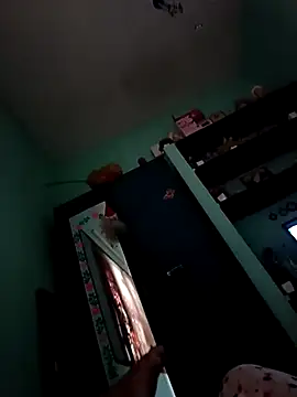 maddy3108 online show from April 4, 9:27 am