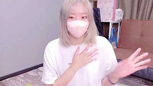 Snapshot of Nana__ch chatting on November 5, 5:10 am Nana ch online show from November 5, 5:10 am