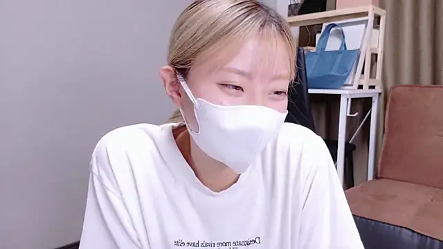 Snapshot of Nana__ch chatting on October 7, 5:08 am Nana ch online show from October 7, 5:08 am