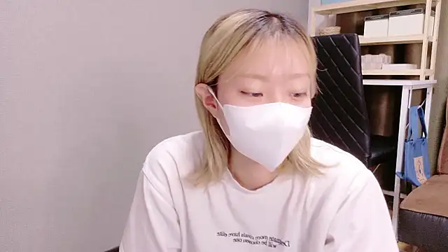 Snapshot of Nana__ch chatting on October 21, 11:20 am Nana ch online show from October 21, 11:20 am