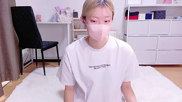 Snapshot of Nana__ch chatting on December 16, 5:44 am Nana ch online show from December 16, 5:44 am