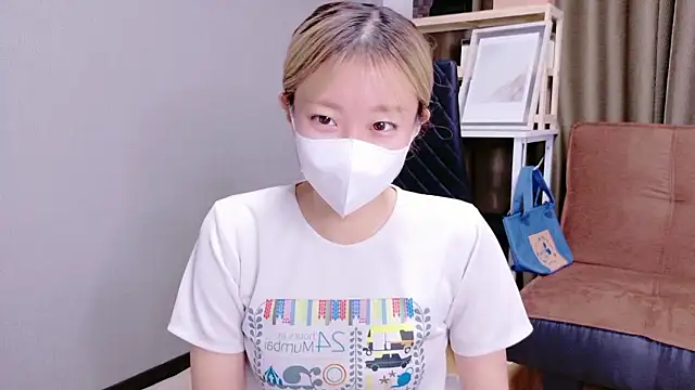 Snapshot of Nana__ch chatting on October 15, 3:38 am Nana ch online show from October 15, 3:38 am