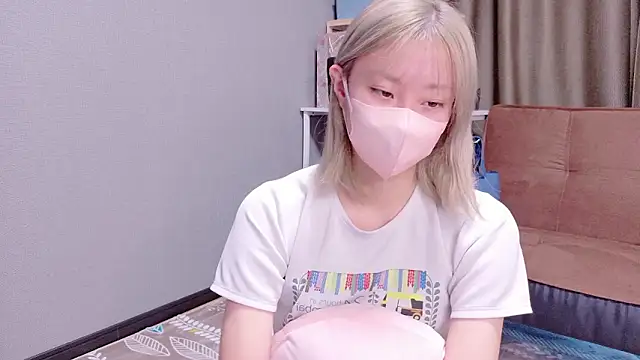 Snapshot of Nana__ch chatting on November 8, 3:43 am Nana ch online show from November 8, 3:43 am