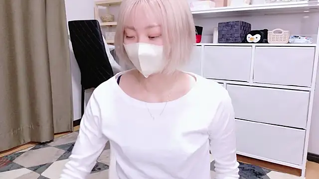 Nana  ch online show from March 21, 6:23 pm