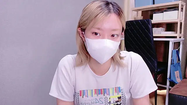 Snapshot of Nana__ch chatting on October 24, 7:40 am Nana ch online show from October 24, 7:40 am