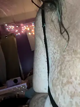 Courdles online show from November 29, 10:37 am