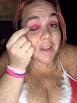 Courdles online show from December 3, 7:52 am