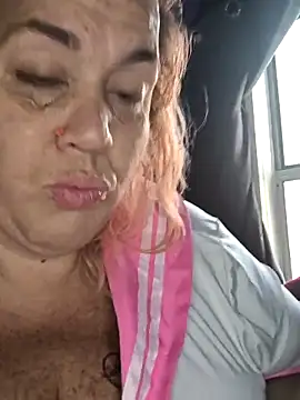 Courdles online show from November 12, 5:50 pm