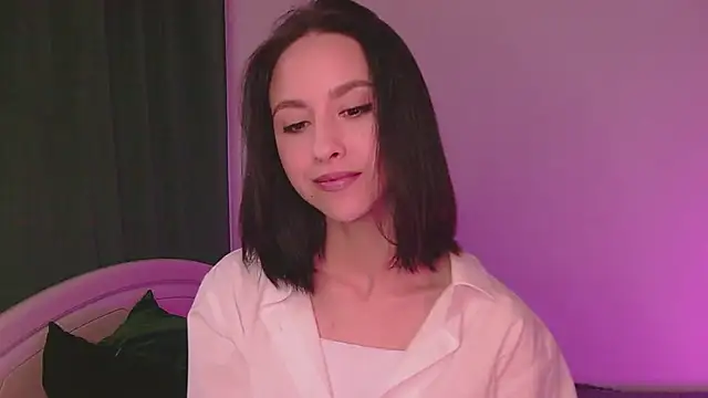 MiaSweetasHoney online show from September 18, 9:01 am