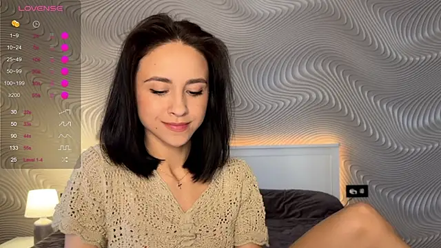 MiaSweetasHoney online show from February 20, 7:10 am