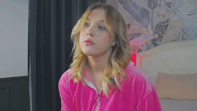 CaitlinSugar online show from March 23, 5:29 am