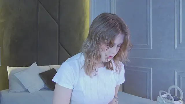 CaitlinSugar online show from May 24, 4:23 am