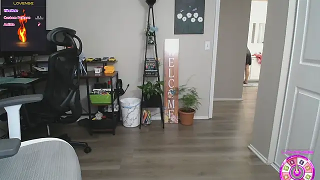 SHEILYN  online show from March 31, 12:45 am