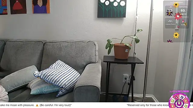 Snapshot of SHEILYN_ chatting on May 25, 4:45 am SHEILYN online show from May 25, 4:45 am