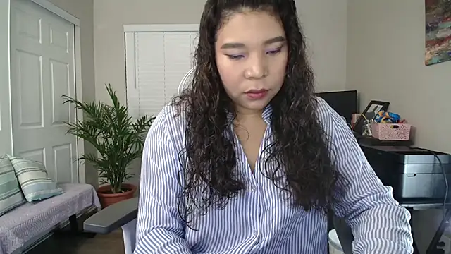 SHEILYN  online show from November 11, 5:24 am