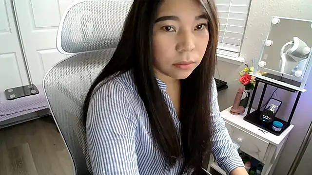 SHEILYN  online show from January 13, 3:43 am