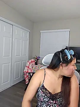 SHEILYN  online show from December 16, 5:00 am