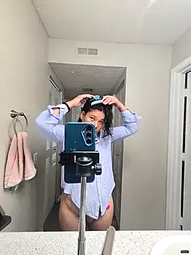 SHEILYN  online show from March 20, 11:06 pm