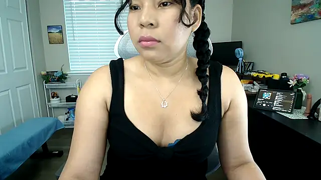 SHEILYN  online show from April 15, 2:21 pm