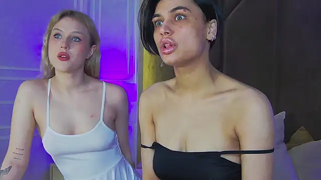 VioletAsh online show from October 19, 4:37 am