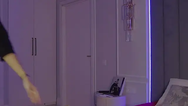 VioletAsh online show from March 24, 4:23 am