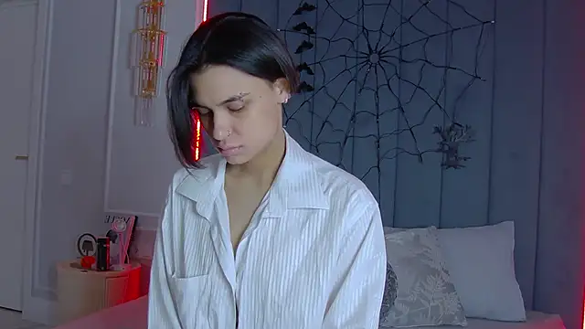 Snapshot of VioletAsh chatting on November 4, 4:38 am VioletAsh online show from November 4, 4:38 am