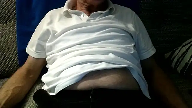 Snapshot of velikifant7 chatting on January 17, 6:55 pm velikifant7 online show from January 17, 6:55 pm