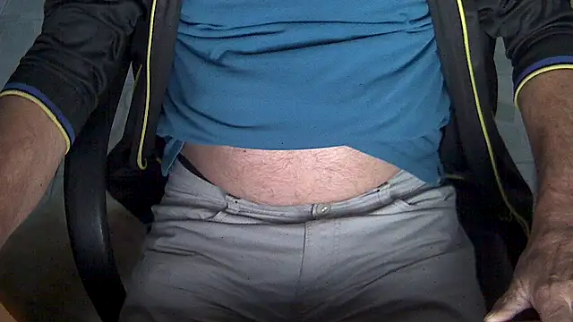 velikifant7 online show from December 5, 7:29 am