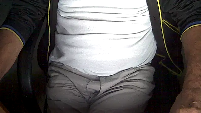 velikifant7 online show from December 2, 5:09 am