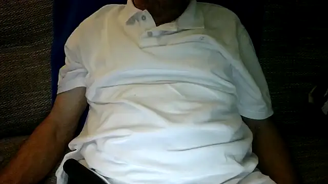 Snapshot of velikifant7 chatting on February 5, 6:48 pm velikifant7 online show from February 5, 6:48 pm