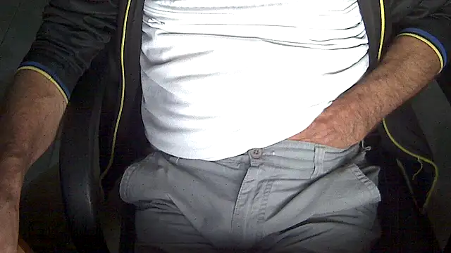 velikifant7 online show from December 14, 5:24 am