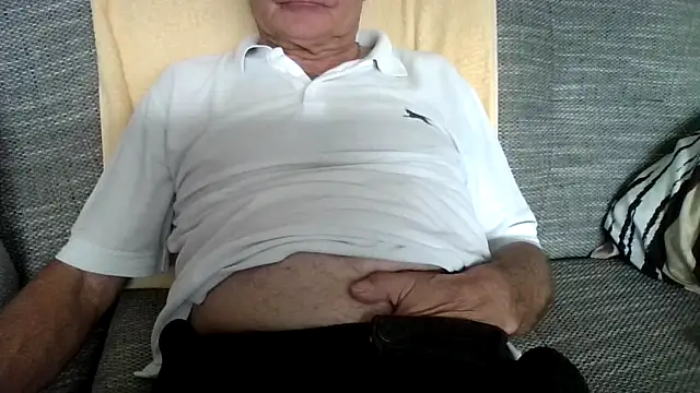 velikifant7 online show from March 31, 2:19 pm