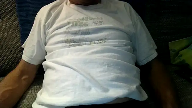 Snapshot of velikifant7 chatting on November 12, 6:45 pm velikifant7 online show from November 12, 6:45 pm