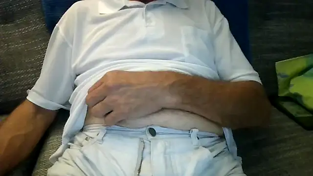 Snapshot of velikifant7 chatting on November 10, 5:18 pm velikifant7 online show from November 10, 5:18 pm