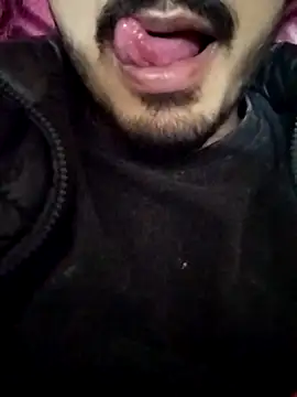 Hotyy subhu online show from December 18, 3:16 pm