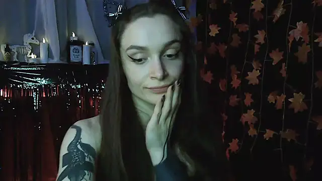 Snapshot of __Leyla__ chatting on October 18, 7:49 pm Leyla online show from October 18, 7:49 pm