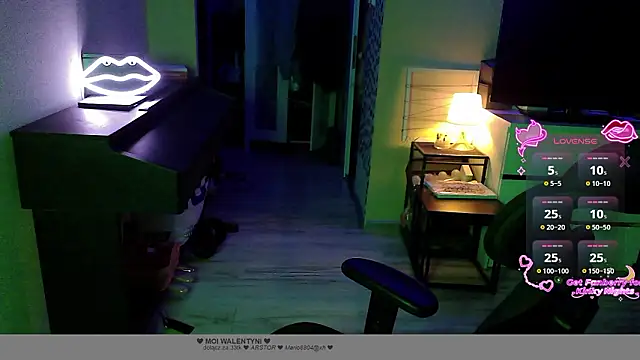   Leyla   online show from February 10, 5:23 pm