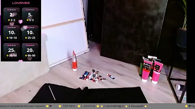   Leyla   online show from March 19, 6:41 pm