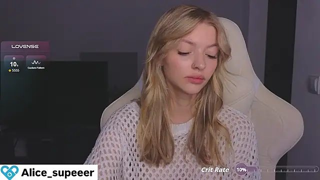 Snapshot of Alice_super_ chatting on September 18, 1:25 pm Alice super online show from September 18, 1:25 pm