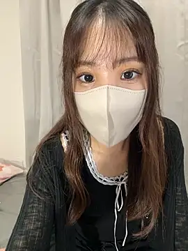 Snapshot of riri__nyan_o0 chatting on October 6, 5:19 am riri nyan o0 online show from October 6, 5:19 am